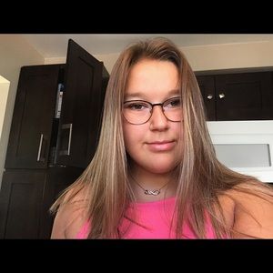Meet your Posher, Alyssa